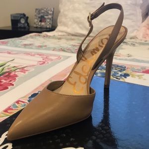 Dora camel leather pump